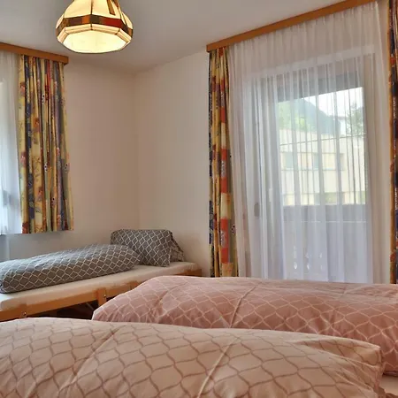 Lisun Apartment *